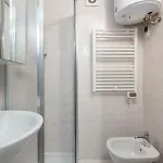 I-host - Transiti 7 * Milán