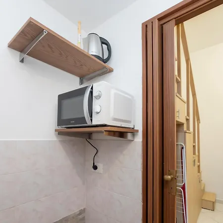 I-host - Transiti 7 Lägenhet